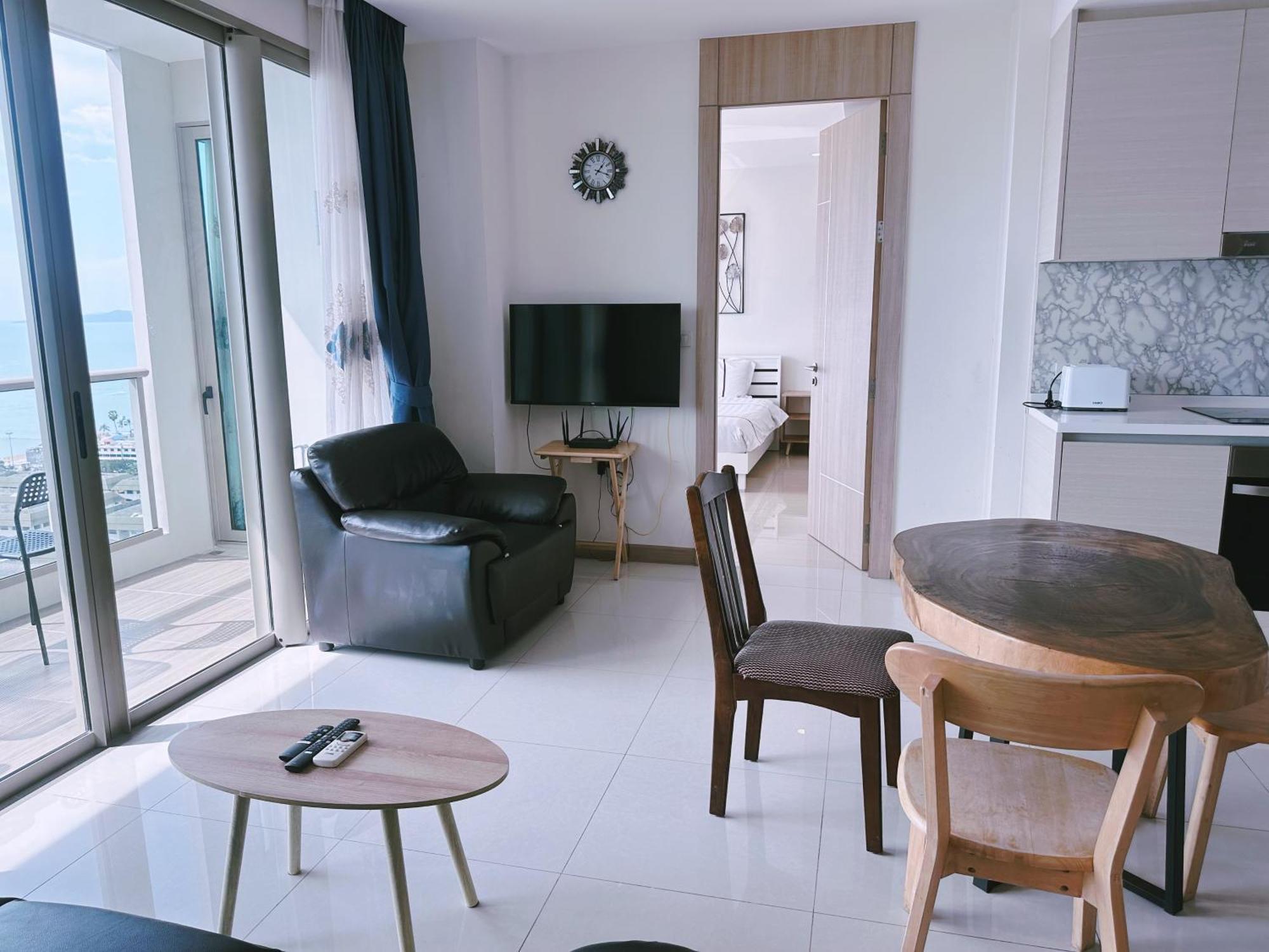 Appartamento Riviera Jomtien By Daisy Pattaya 2 Esterno foto